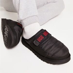 UGG Dune Slip on Mules in quilted black size 11